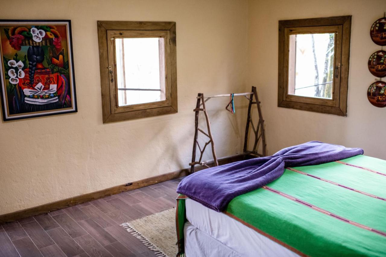 Pine Ridge Lodge San Ignacio Esterno foto