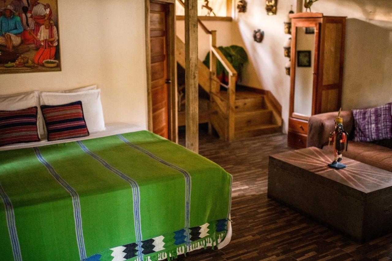 Pine Ridge Lodge San Ignacio Esterno foto